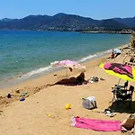 Garden&beach sea view apartment Cannes